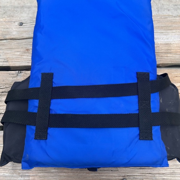 Source Unknown Blue and Black Kids Life Vest - Picture 1 of 3